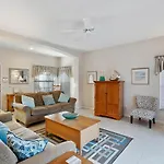 Paradise Resort Styles 4 Bedrooms With 3 Baths Pool And Spa