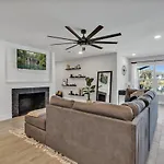 Modern Lake Front Casita Near Winter Park!