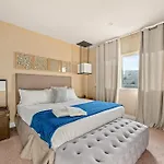 Outdoor Kitchen + 8 Min To Disney + Resort Cabanas