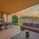 Outdoor Kitchen + 8 Min To Disney + Resort Cabanas