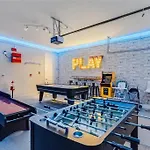 7723 Mansion With A Magic Touch