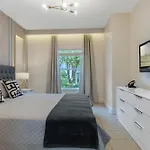 3 Bedrooms - 2 Bathrooms - Lucaya Village 6-107