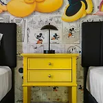 Wonderful Towhouse Very Close To Disney