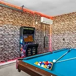 Dedicated Work Space And Game Room 4Br Oi2800