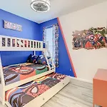 Walking On Sunshine Villa