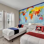 4 Bedrooms - 3 Bathrooms - Lucaya Village 15-101