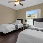 5Bd 2 Bath With Gameroom & Pool 1 Story House