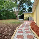 2Br Getaway Pets Ok 20 Min To Airport