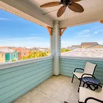 No Shoes Retreat! Cottage With Hot Tub Near Disney With Margaritaville Resort Access - 8085Dr