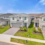 7 Bedrooms- 5 Bathrooms- Windsor Cay1285Er