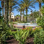 Modern Vacation Apartment With A Lake View At Vista Cay Resort Vc4816