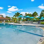 Vista Cay Luxury 4 Bedroom Condo
