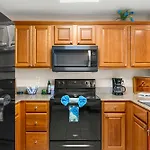 Orlando Resort Condo With Pools, 2 Mi To Disney!
