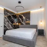 Brand New 15Bed Home Wprivate Pool 5824