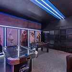 Lux 5Br Home W Game Room, 4 Suites & Private Poo