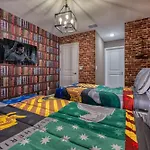 Luxury Villa | 4Br | Near Disney!