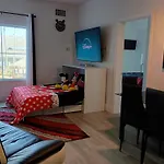 Disney Free Shuttle 3 Queen Beds