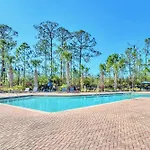 Bright & Modern 2Br Condo With Pool & Hot Tub, Near Disney!