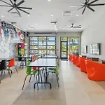 Super Ritzy - 9Bdrs-9Bas W Theme Rooms Loft & Pool