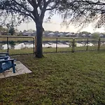 279 Square Meter Luxury Waterfront Home, Private Pool 15 Minutes From Disney!
