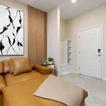 Brand New 5Bedrooms At Windsor Cay