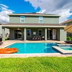 8 Bedroom Vacation Home With Pool 2107