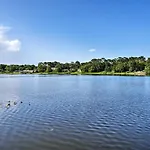 Altamonte Springs Home With Canoe On Lake Marion