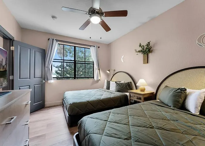 Designer Corner Suite 3Br/2Ba - Disney, Universal, Convention Center & Seaworld