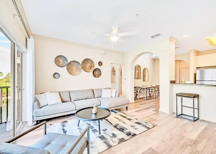 Stunning 2Br Condo With Hot Tub And Pool, Near Disney!