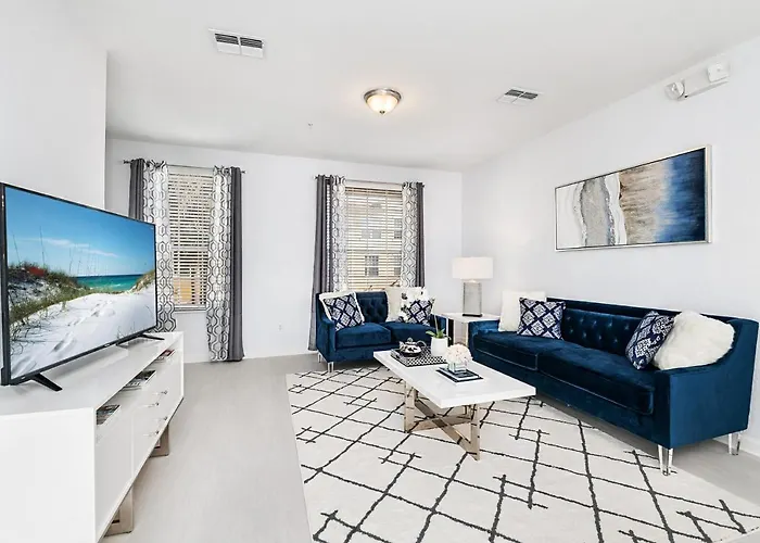 Updated Vista Cay Townhome, 10 Min From Universal