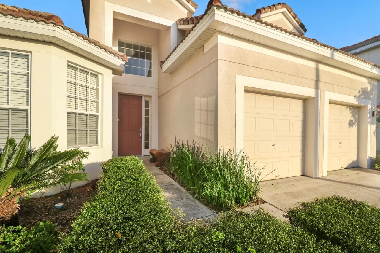Villa Windsor Hills Resort: Disney-area With Private Pool & Water Park Orlando