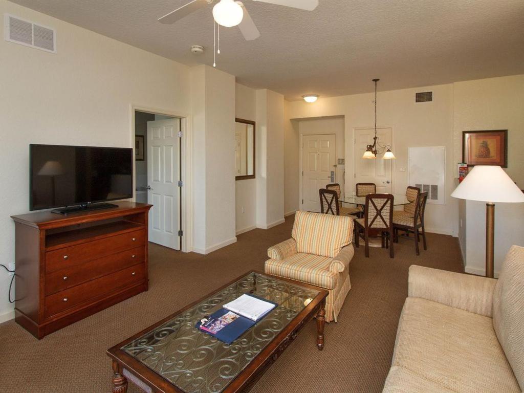 Luxury Condo, 2 Or 3 Bedroom Premium Apartment *