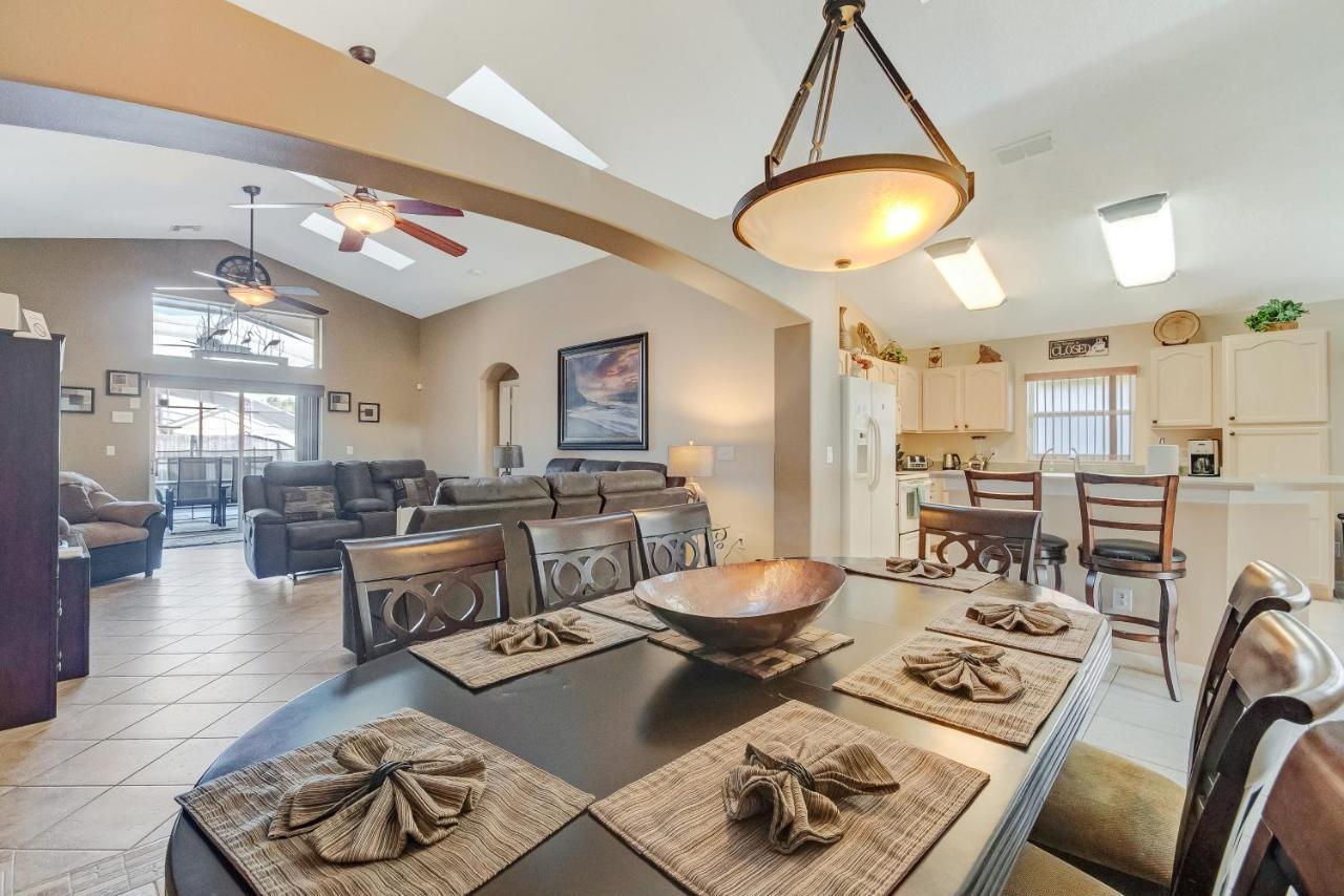 Two Master Bedrooms Pool Private Yard Orlando
