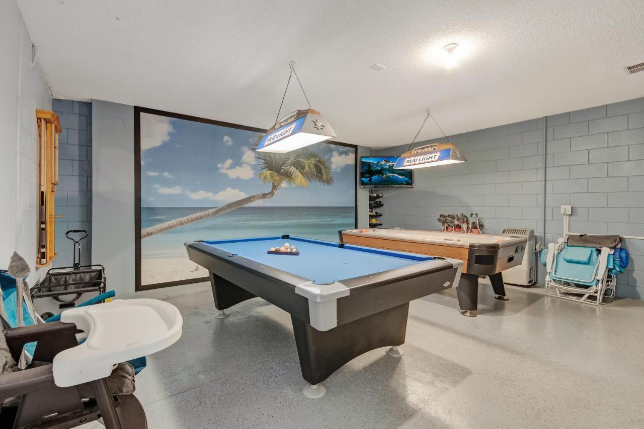 Holiday home Two Master Bedrooms Pool Private Yard Orlando