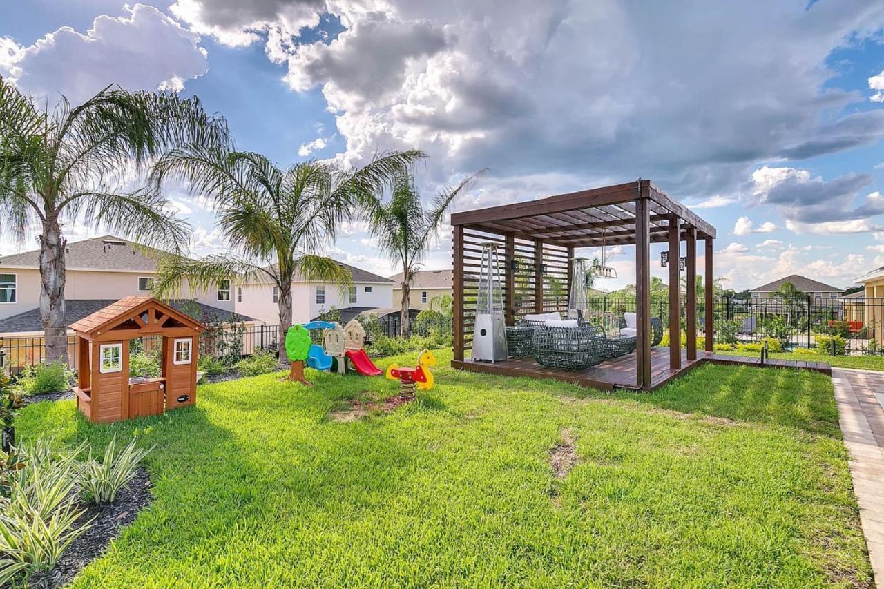 Holiday home Stunning House With Pool, Gazebo And Movie Theater At Encore 7644