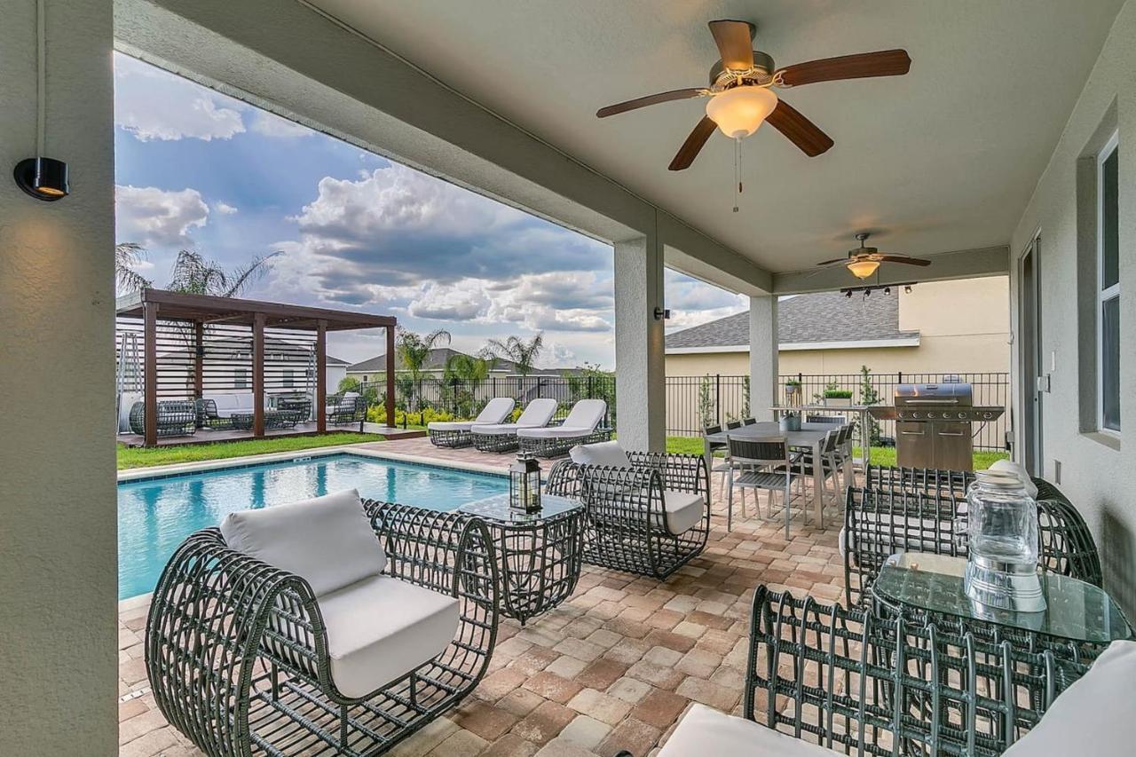 Stunning House With Pool, Gazebo And Movie Theater At Encore 7644