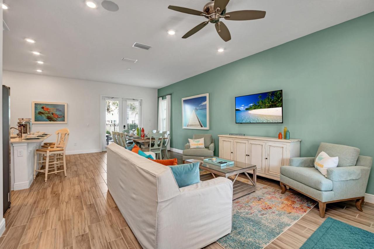 Large Margaritaville W Private Pool View Holiday home