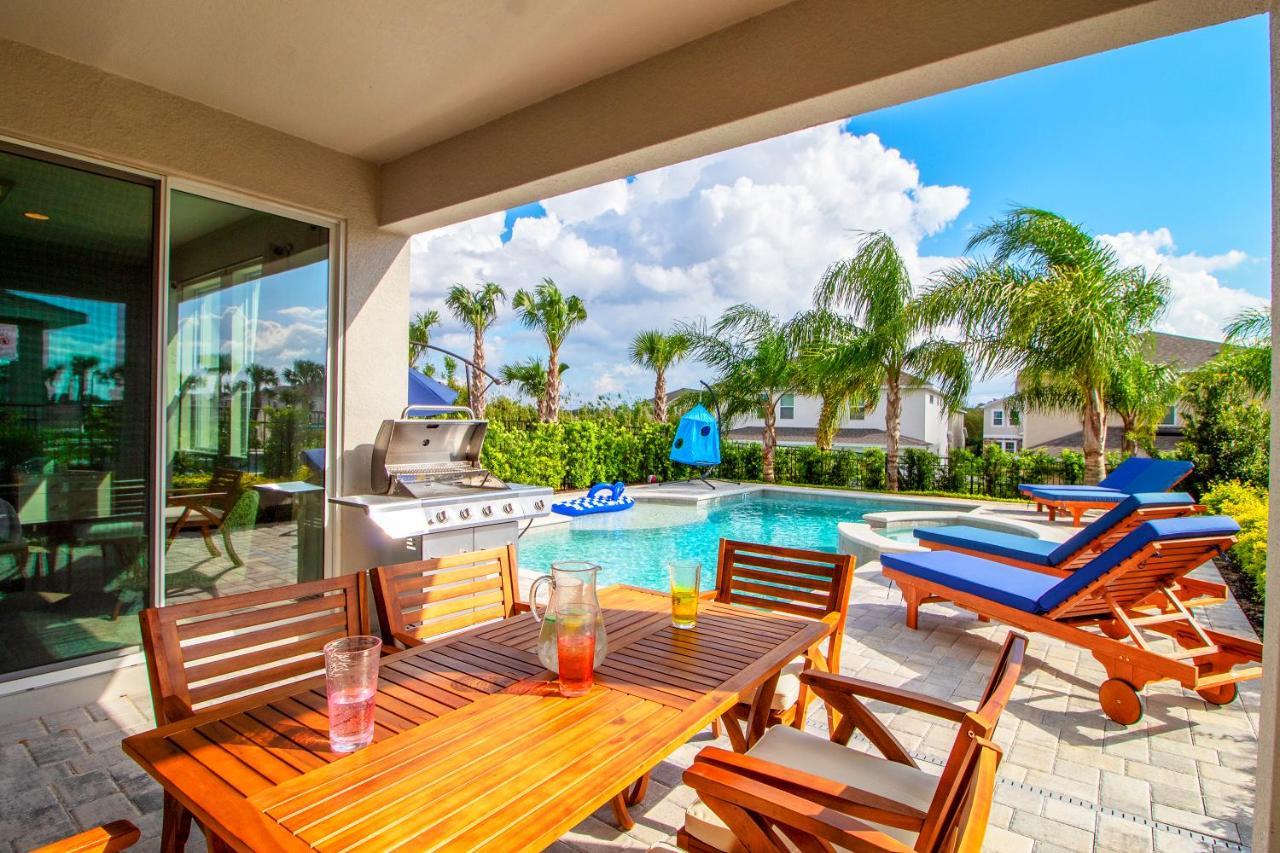 Encore 6 Bedroom Vacation With Pool Holiday home *