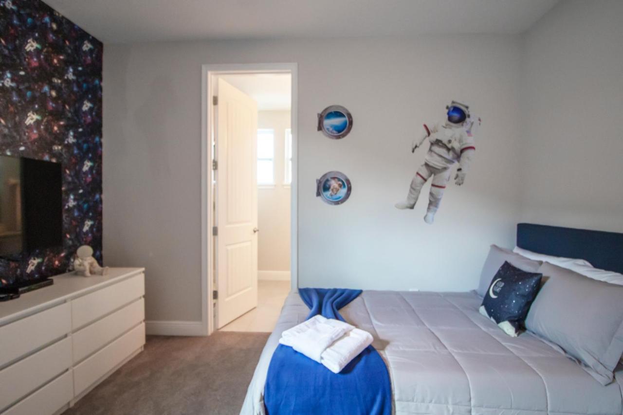 Encore 6 Bedroom Vacation With Pool Orlando