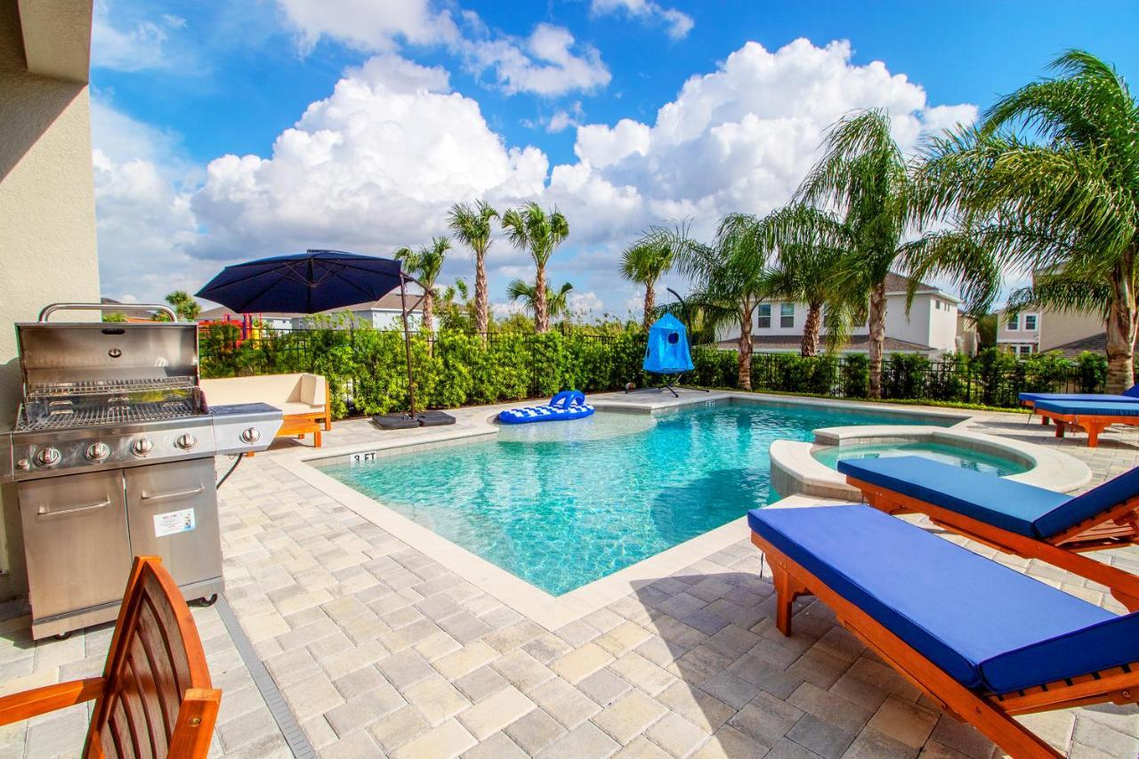 Holiday home Encore 6 Bedroom Vacation With Pool