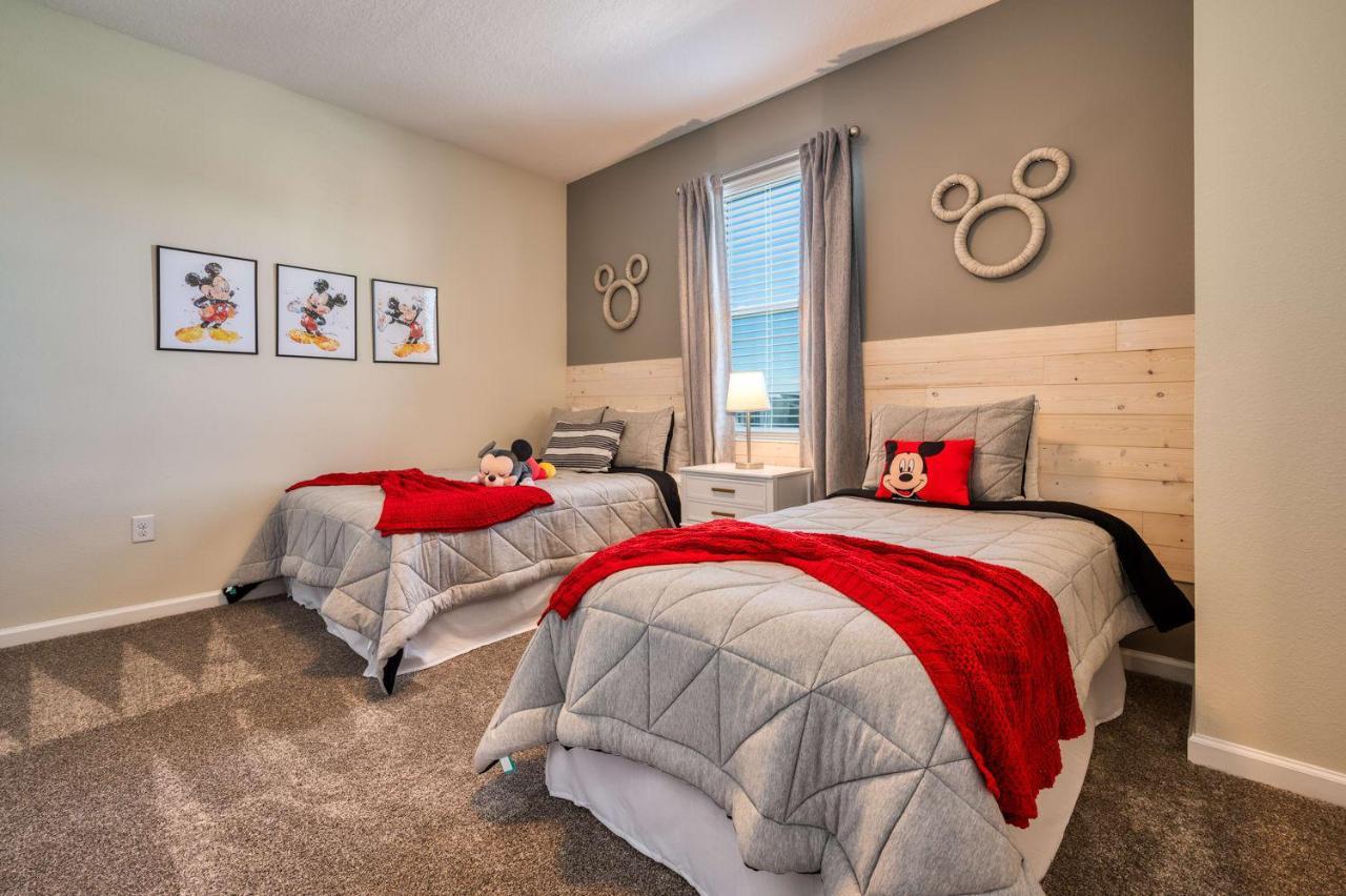 Holiday home Pleasant With View And Themed Bedroom