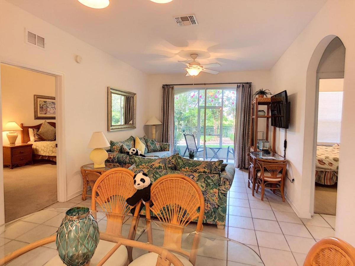 Panda Palace Apartment *