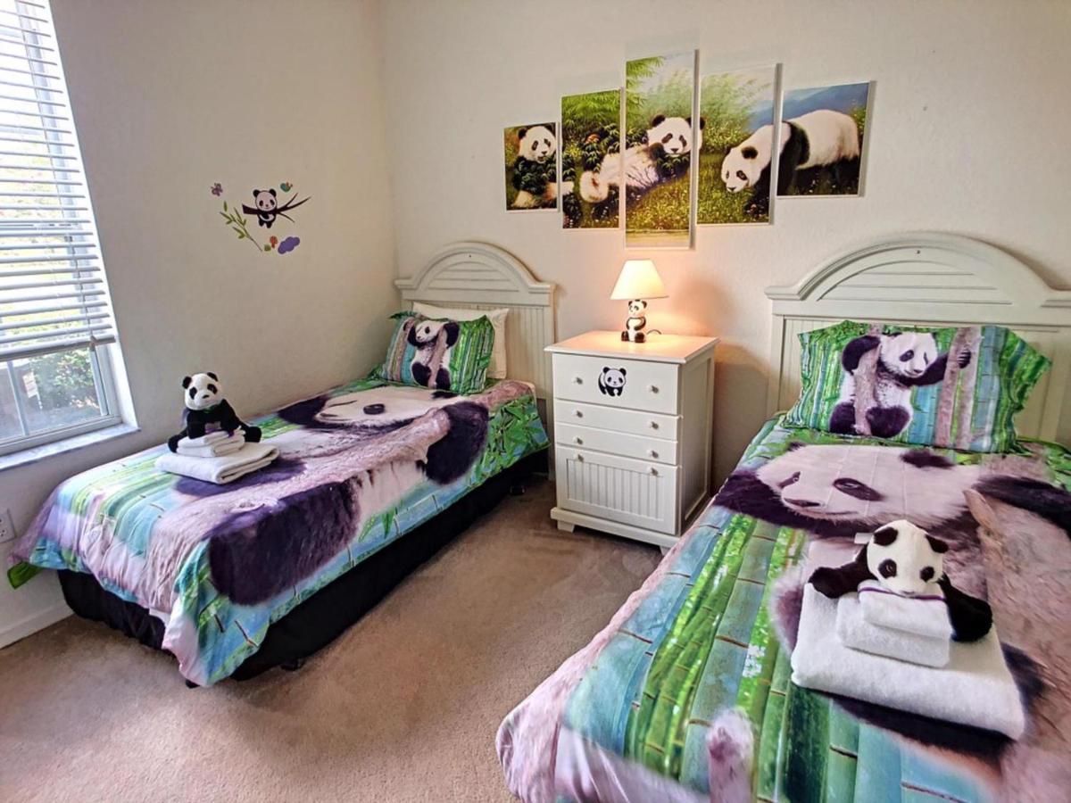 Panda Palace Apartment *