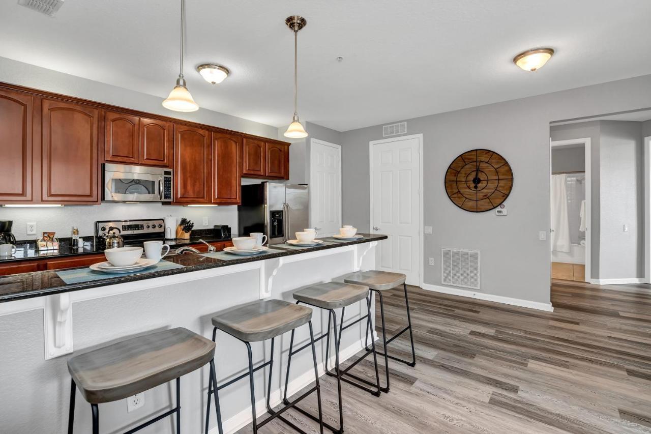 Apartment 4816 Cayview Ave #306 Orlando