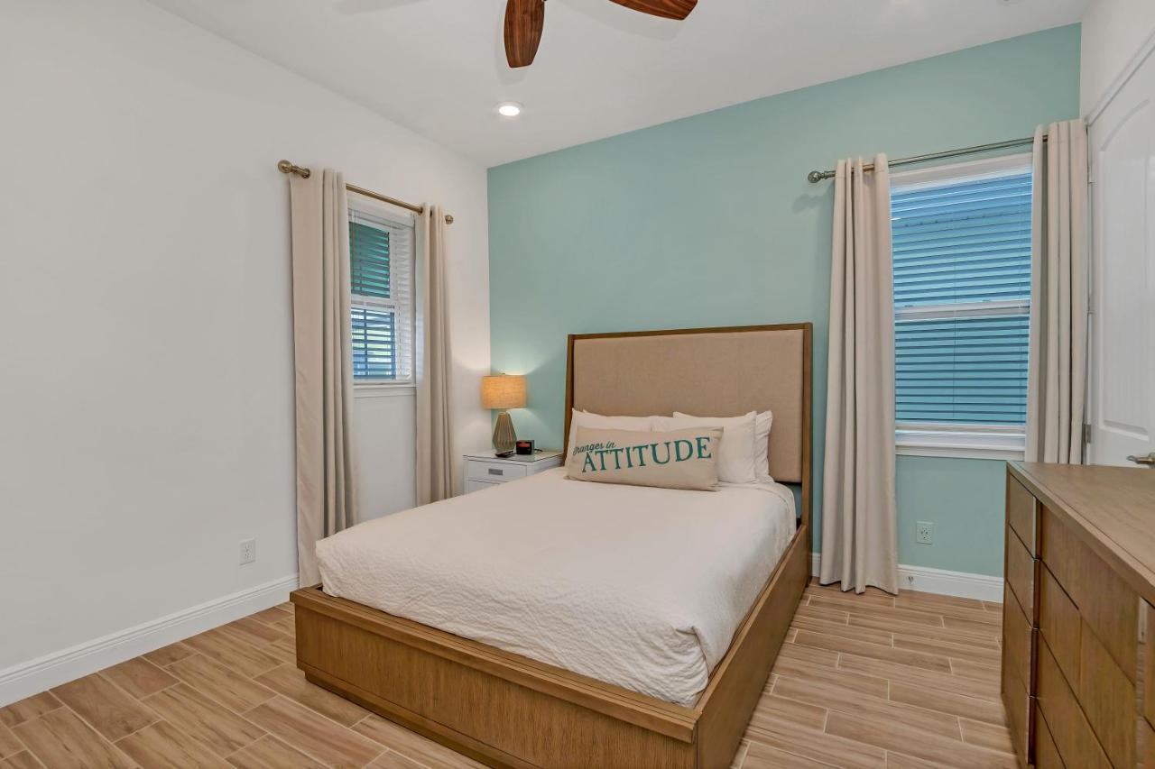Gorgeous Margaritaville Wprivate Patio