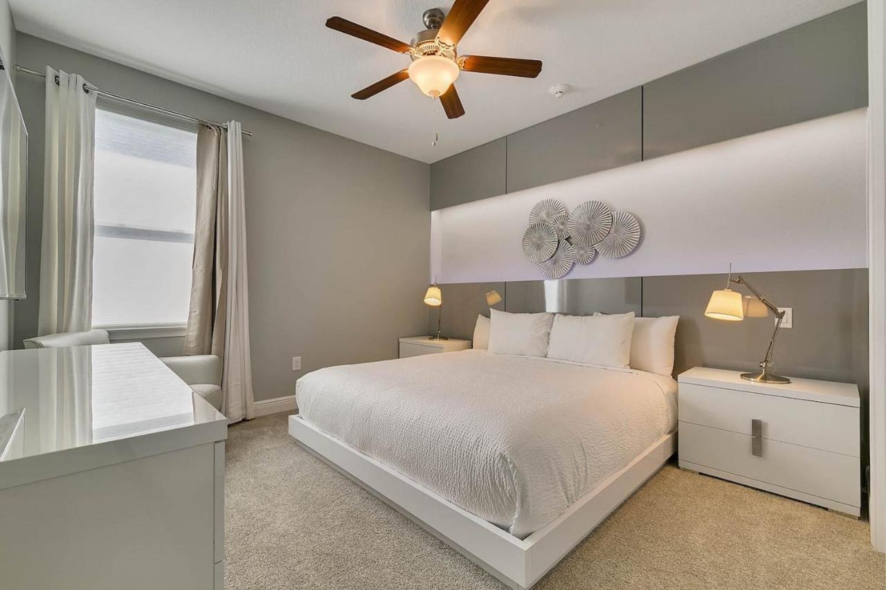Stunning House With Pool, Gazebo And Movie Theater At Encore 7644 Holiday home