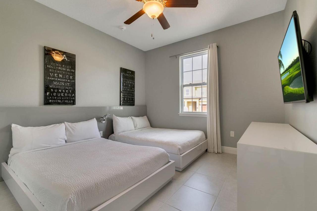 Stunning House With Pool, Gazebo And Movie Theater At Encore 7644 Holiday home Orlando