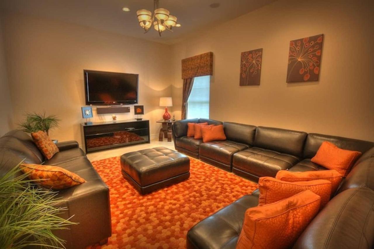 Holiday home Mickey's Getaway: Luxe 7br Retreat With Pool & Theater Near Orlando