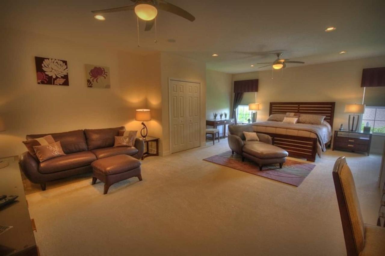 Mickey's Getaway: Luxe 7br Retreat With Pool & Theater Near Holiday home *