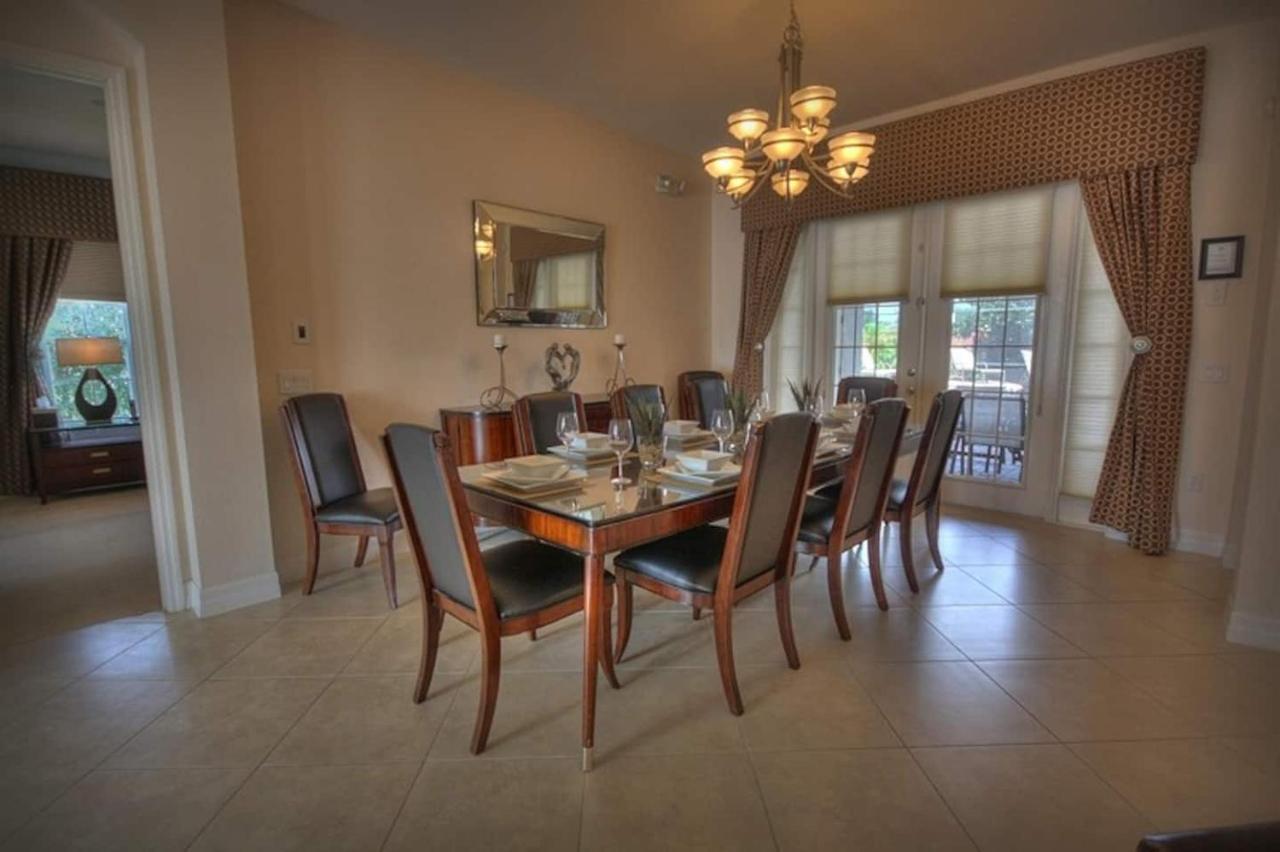Mickey's Getaway: Luxe 7br Retreat With Pool & Theater Near Holiday home *